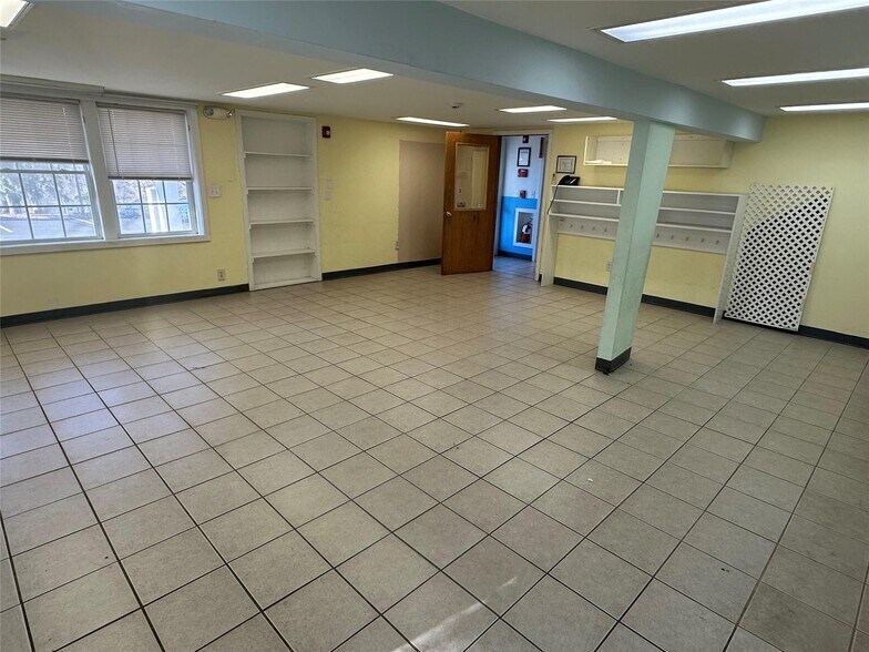 More Photos Of 2430 Carmel Ave, Brewster Office For Lease