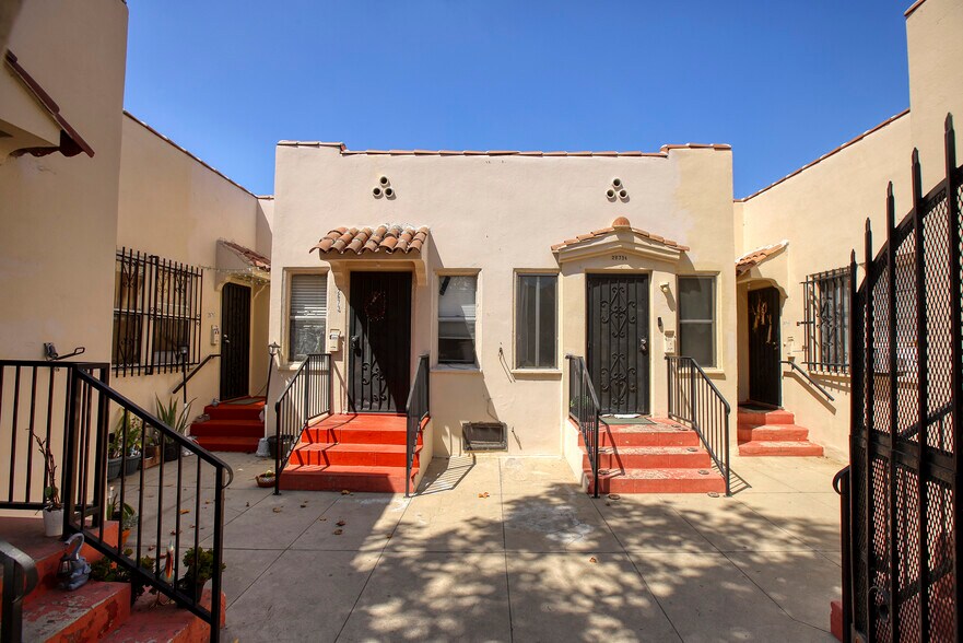 More Photos Of 2671 Clarendon Ave, Huntington Park Apartments For Sale