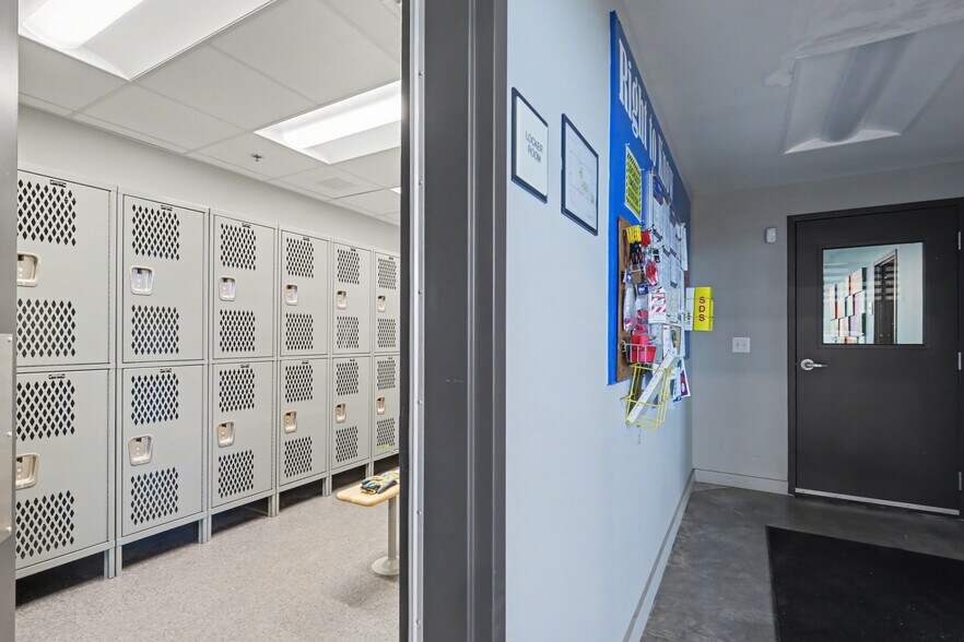 More Photos Of 241 Collins Industrial Blvd, Athens Light Distribution For Sale