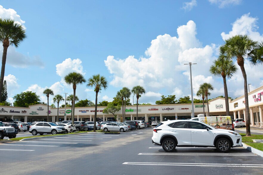 More Photos Of 9455-9569 S Dixie Hwy, Miami Unknown For Lease