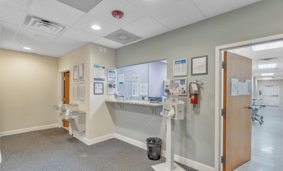 More Photos Of 417 Vance St, Clinton Medical For Sale