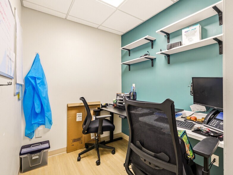 More Photos Of 6 Brooklet St, Asheville Medical For Sale