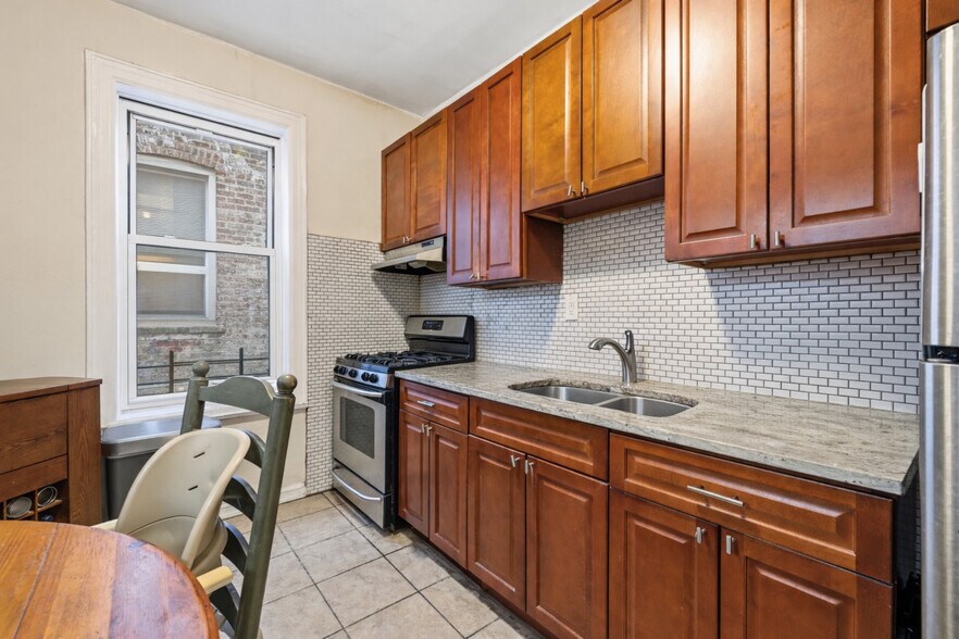 More Photos Of 1840 21st Dr, Astoria Apartments For Sale