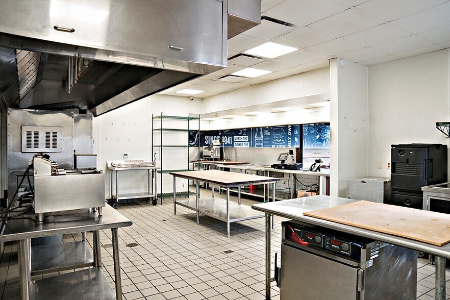 More Photos Of 220 S Palestine St, Athens Restaurant For Sale