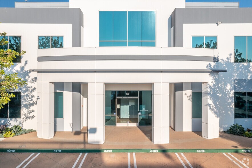 More Photos Of 300 Goddard Way, Irvine Office For Sale