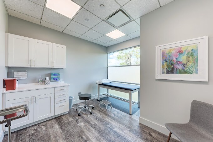 More Photos Of 3131 Lakeland Hills Blvd, Lakeland Medical For Lease