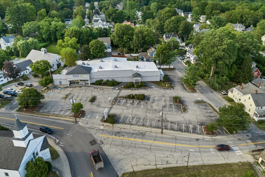 More Photos Of 15 Mont Vernon St, Milford Freestanding For Sale