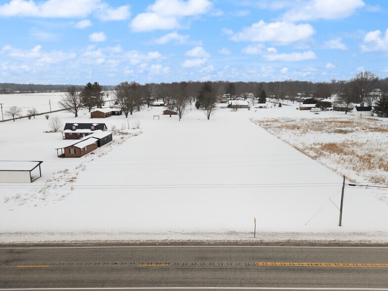 More Photos Of 677 S Cardinal Ln, Scottsburg Industrial For Sale