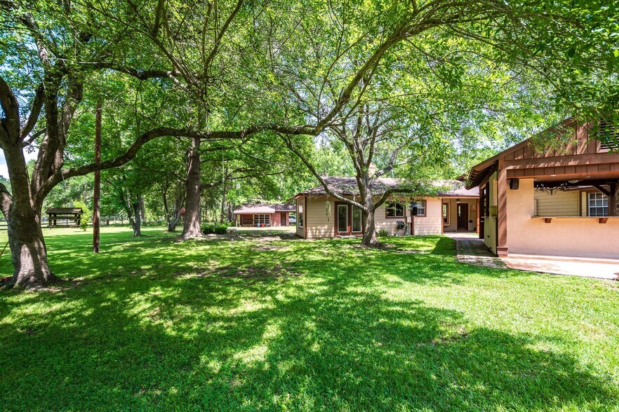 More Photos Of 2870 Fostoria Tram Rd, Cleveland Land For Sale