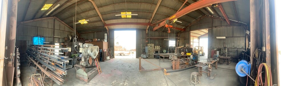 More Photos Of 5009 Arrow Hwy, Montclair Service For Lease