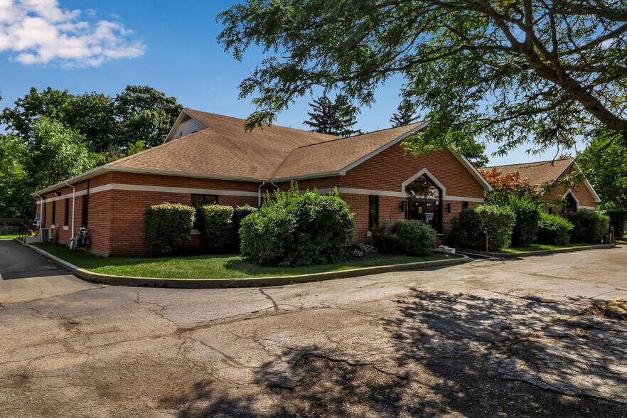 More Photos Of 6645 Main St, Buffalo Office For Sale