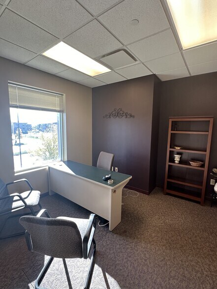 More Photos Of 4013 N Ridge Rd, Wichita Medical For Lease