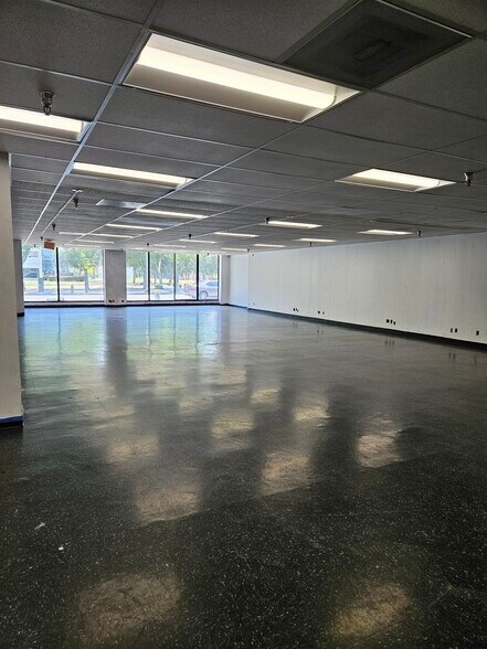 More Photos Of 466-474 W 5th St, San Bernardino Storefront Retail Office For Lease