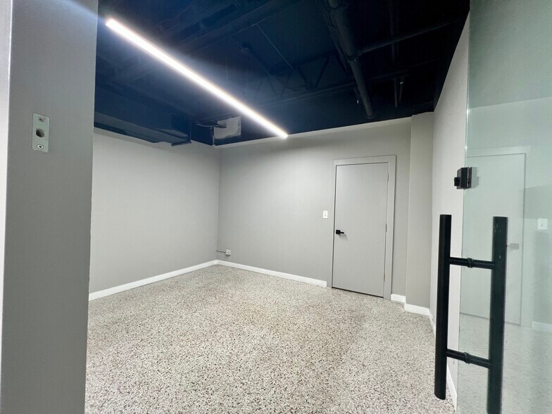 More Photos Of 441 NE 3rd Ave, Fort Lauderdale Office For Lease