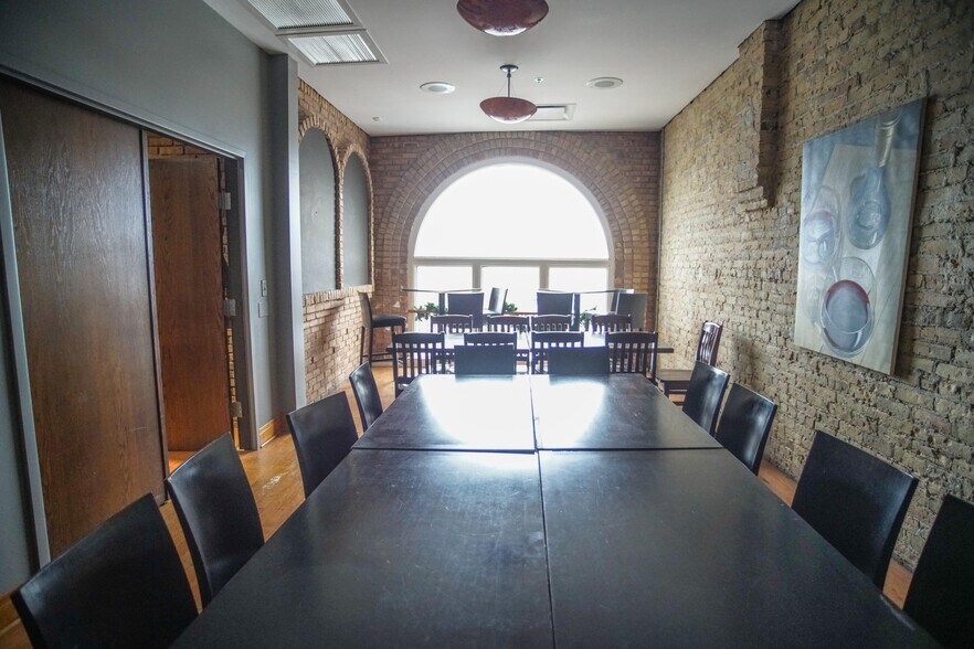 More Photos Of 105 S Cook St, Barrington Restaurant For Sale