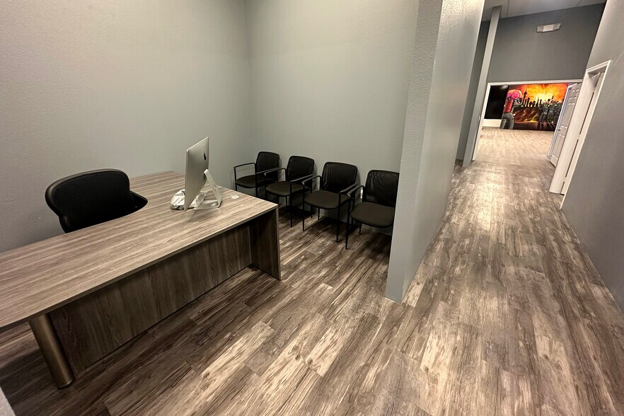 More Photos Of 5071 N Rainbow Blvd, Las Vegas Office For Sale
