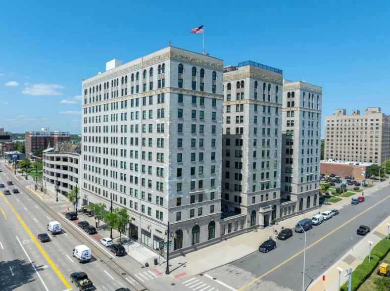 Primary Photo Of 15 E Kirby St, Detroit Apartments For Lease