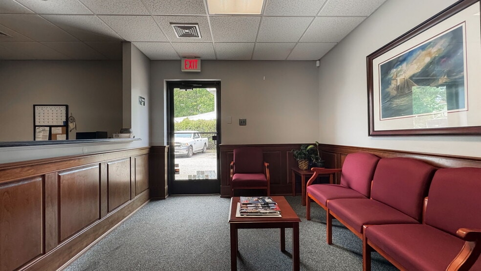 More Photos Of 2601 Colley Ave, Norfolk Warehouse For Lease