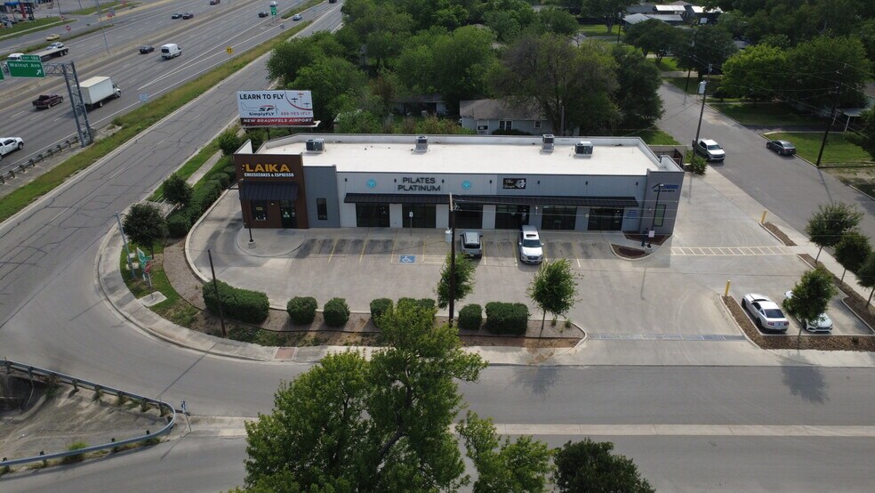 More Photos Of 1430 Unicorn Ave, New Braunfels Storefront For Lease