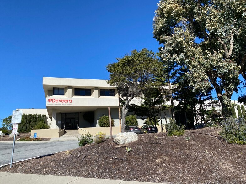 More Photos Of 5 Mandeville Ct, Monterey Flex For Sale