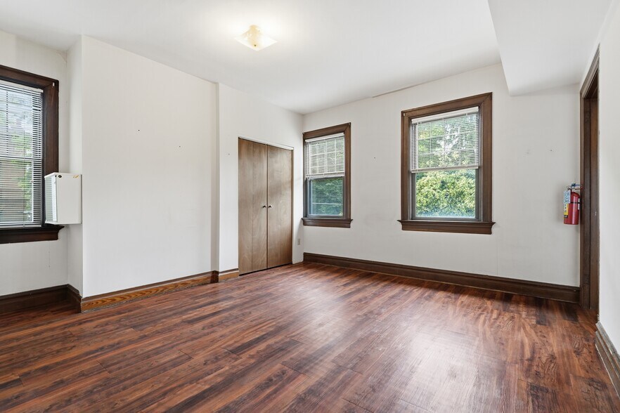 More Photos Of 215 S Braddock Ave, Pittsburgh Apartments For Sale