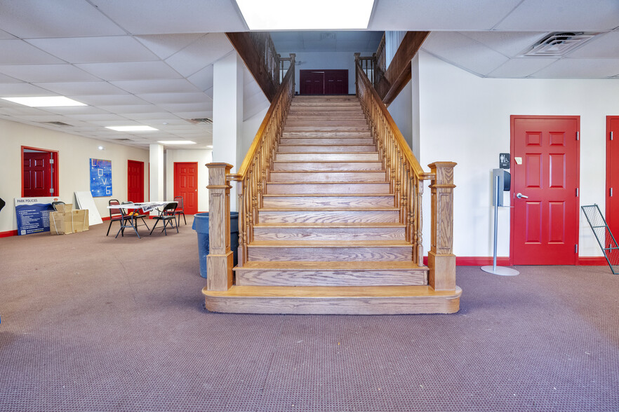 More Photos Of 500 Friday Rd, Cocoa Sports And Entertainment For Sale