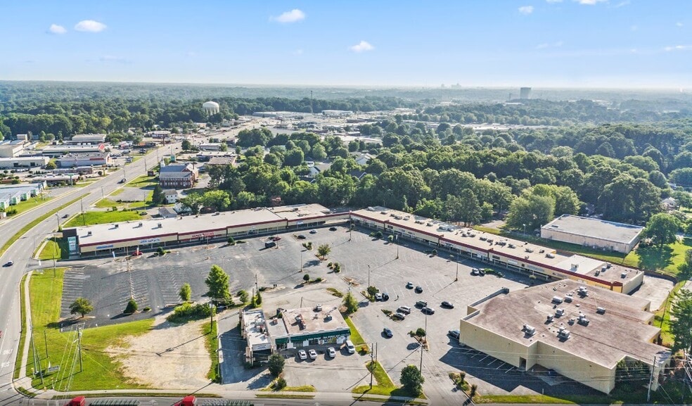 Primary Photo Of 4605-4619 W Gate City Blvd, Greensboro General Retail For Lease