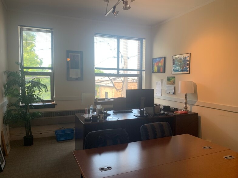 More Photos Of 1467 N Elston Ave, Chicago Loft Creative Space For Lease