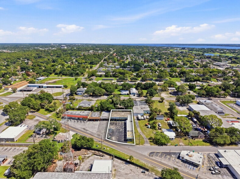 More Photos Of 1122 Lake Dr, Cocoa Storefront Retail Office For Sale