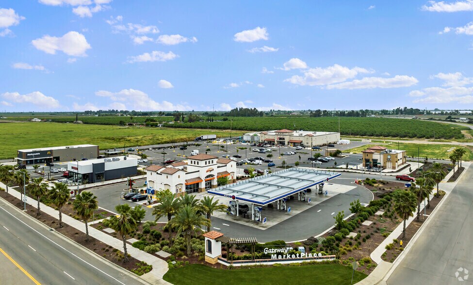 More Photos Of Campus Parkway, Merced Unknown For Lease