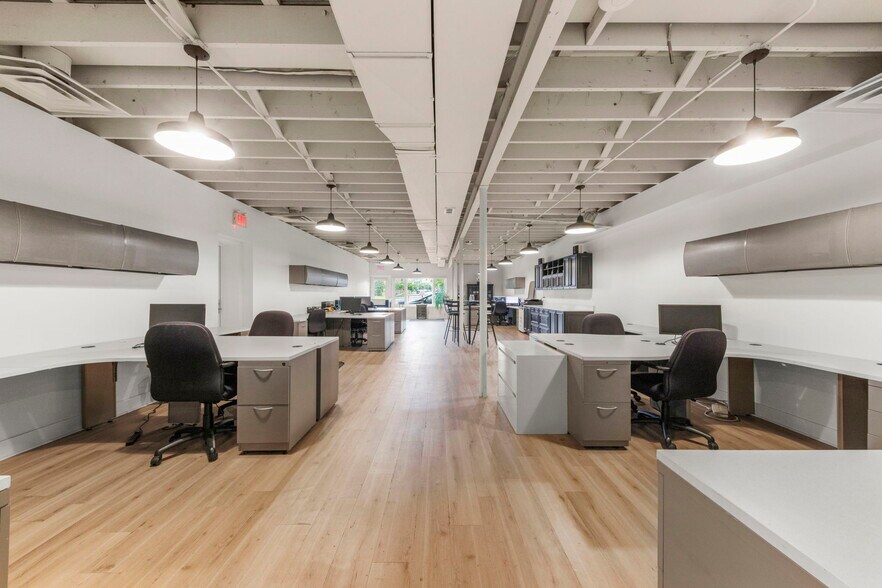 More Photos Of 175 N Washington St, Wheaton Office Residential For Sale