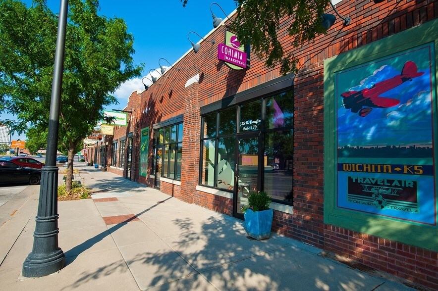 Primary Photo Of 535 W Douglas Ave, Wichita Storefront Retail Office For Lease