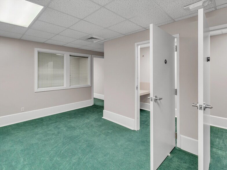 More Photos Of 624 W Main St, Sylva Bank For Sale