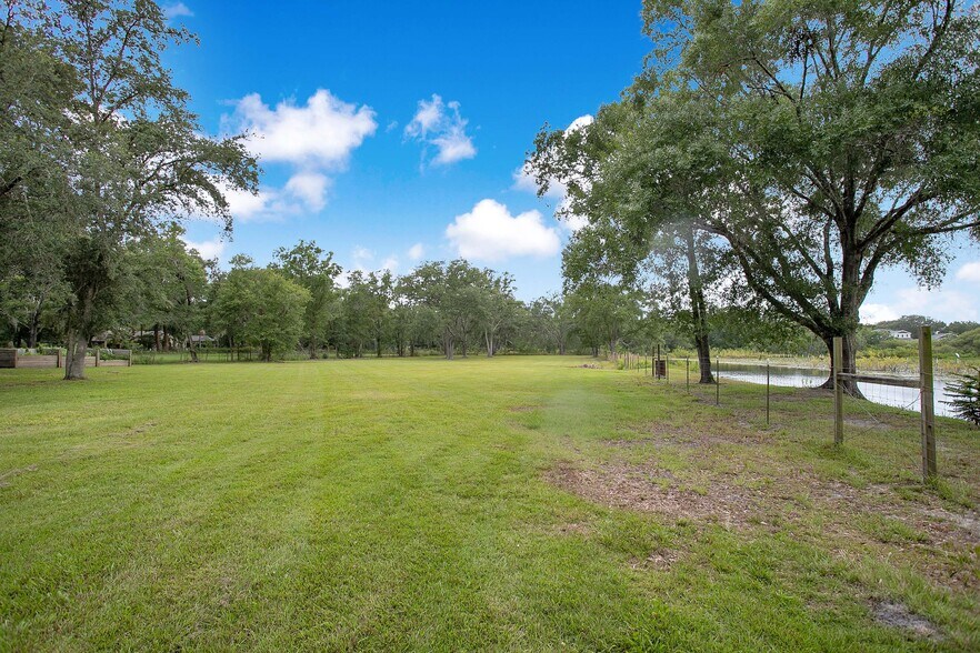 More Photos Of 19616 Livingston Ave, Lutz Land For Sale