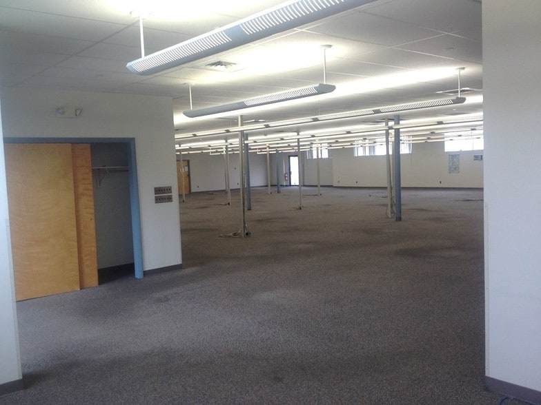 1543 Marne St, Hamden, CT 06514 Industrial For Lease