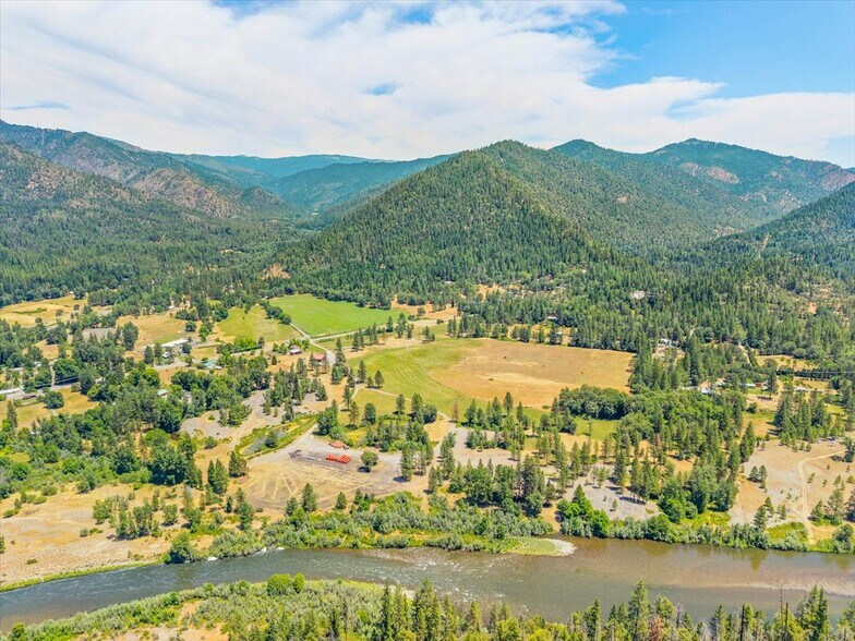 More Photos Of 44510 State 96 Hwy, Seiad Valley Land For Sale