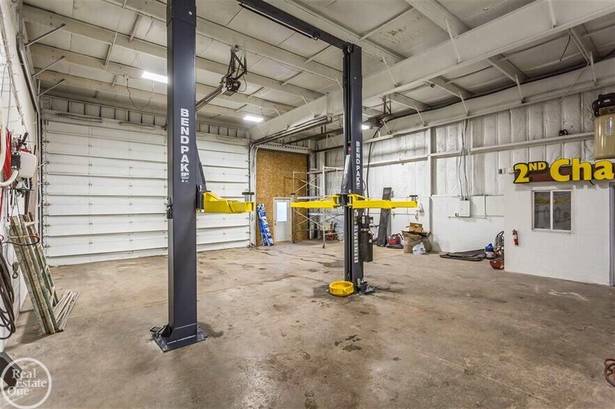 More Photos Of 3519 Military St, Port Huron Industrial For Sale