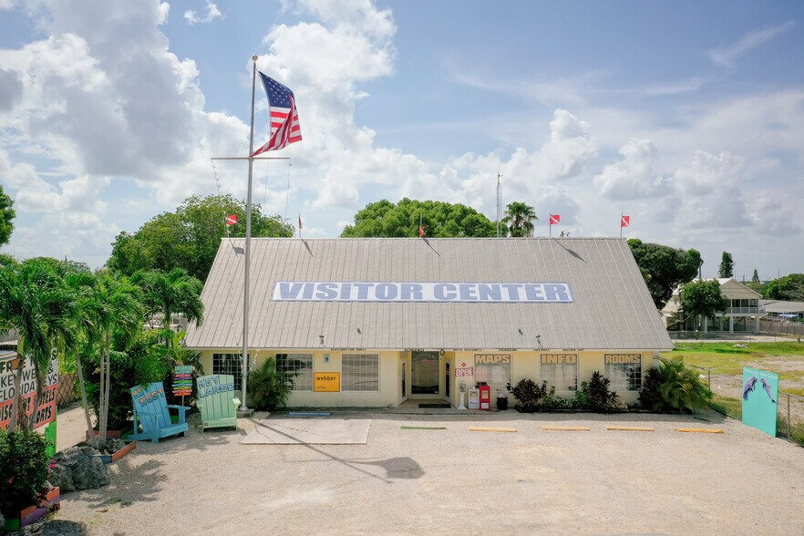 More Photos Of 106240 Overseas Hwy, Key Largo Office For Sale