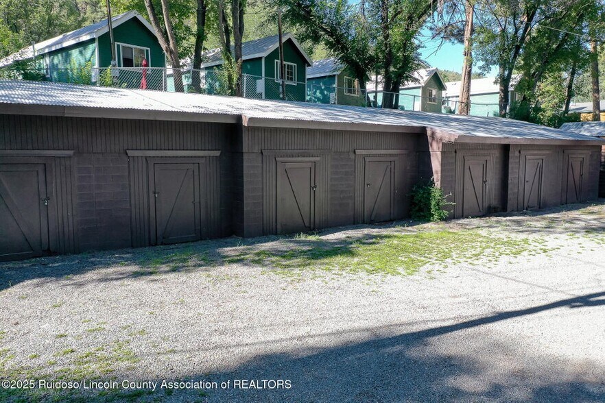 More Photos Of 616 Sudderth Dr, Ruidoso General Retail For Sale