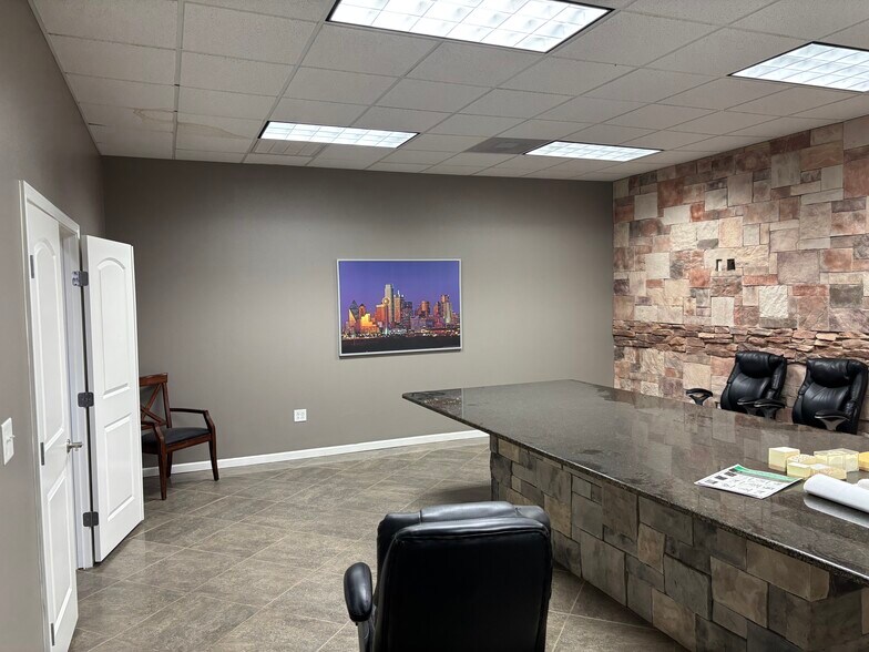 More Photos Of 10101 Highway 87, Lubbock Warehouse For Sale