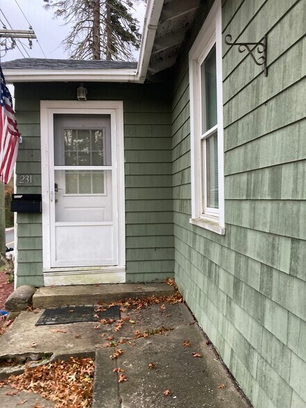 More Photos Of 233 Poquonnock Rd, Groton Restaurant For Sale
