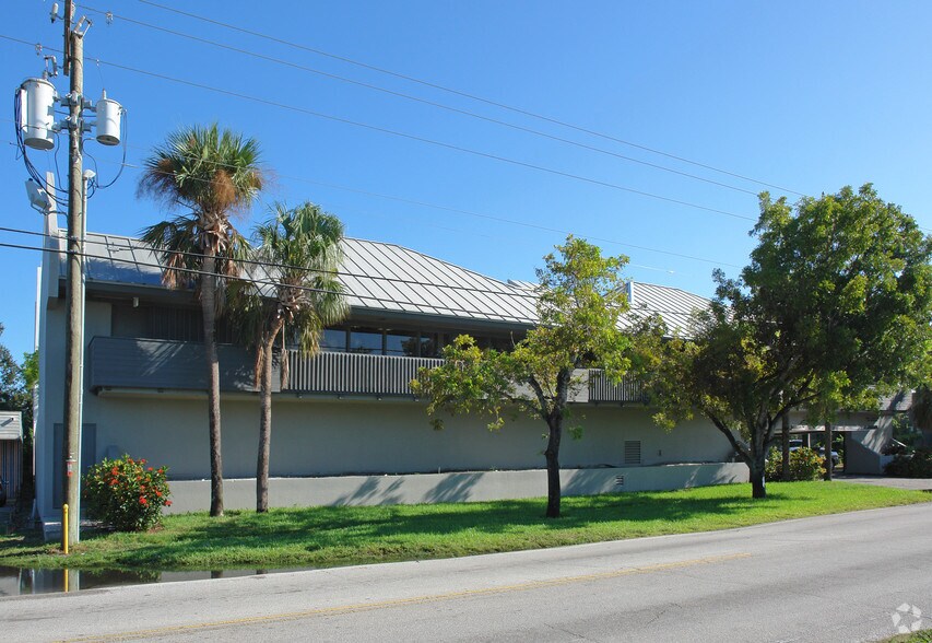 More Photos Of 1825 NE 45th St, Fort Lauderdale Medical For Lease