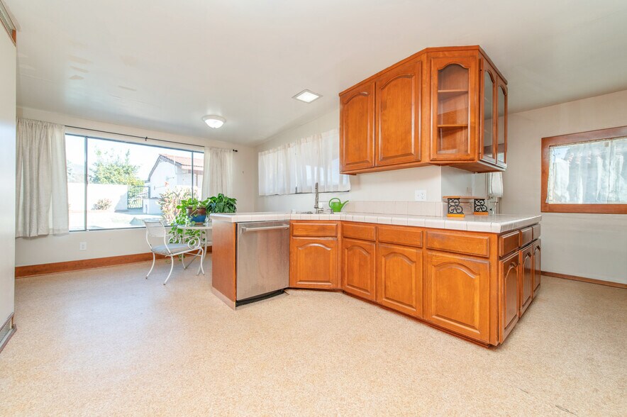 More Photos Of 1885 W 9th St, Upland Land For Sale