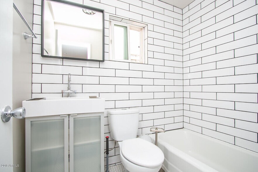 More Photos Of 821 N 3rd St, Phoenix Apartments For Sale