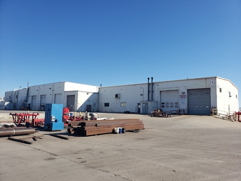 More Photos Of 420 Halliburton Dr, Williston Industrial For Lease