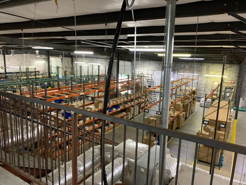 More Photos Of 2170 Brandon Trl, Alpharetta Distribution For Lease