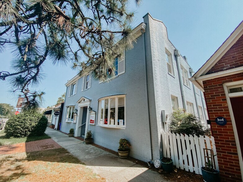 More Photos Of 115 E Pennsylvania Ave, Southern Pines Office Residential For Lease