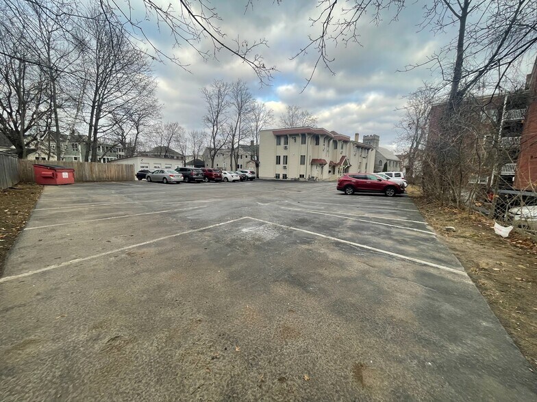 More Photos Of 103 N State St, Concord Office For Sale