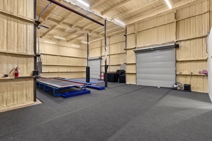 More Photos Of 6854 Old Lorena Rd, Lorena Coworking Space