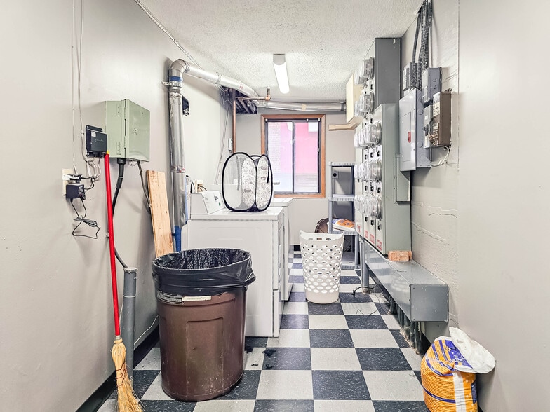 More Photos Of 218 S 38th St, Omaha Apartments For Sale